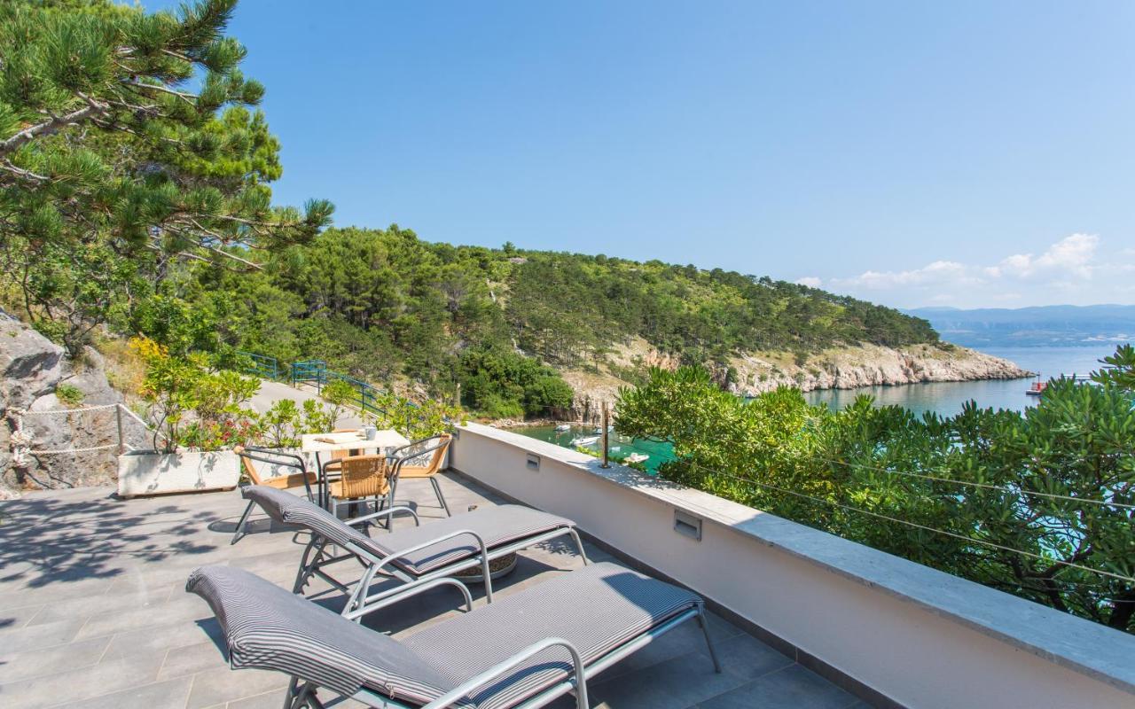 Seafront Apartment With Amazing Seaview Vrbnik Exterior foto