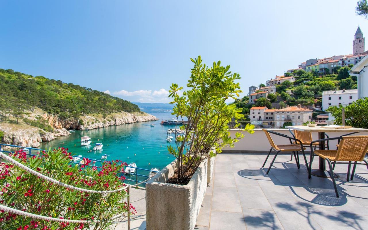 Seafront Apartment With Amazing Seaview Vrbnik Exterior foto