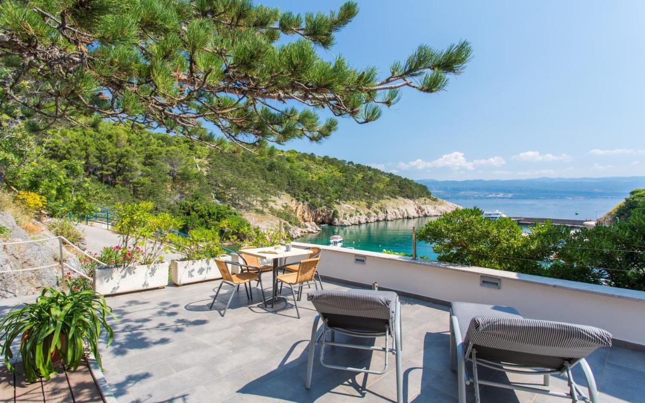 Seafront Apartment With Amazing Seaview Vrbnik Exterior foto